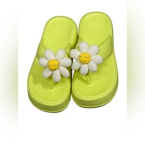 EVA Comfort Beach Flip Flop with Daisy Accents